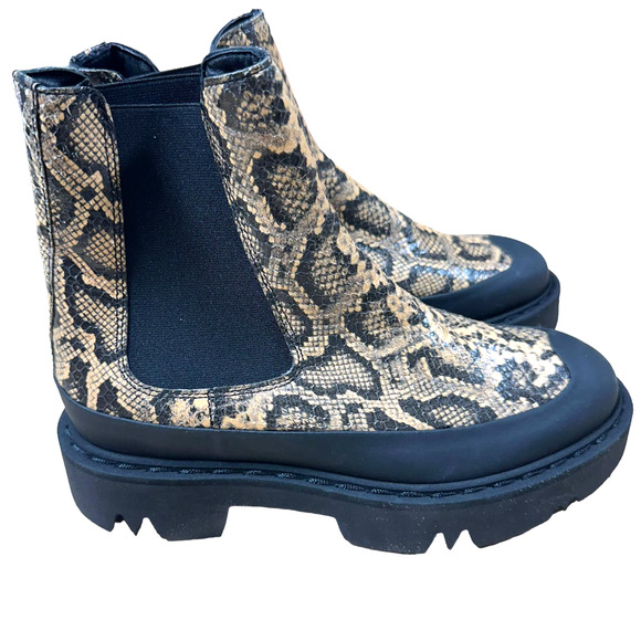 Aquatalia NWOB Chelsea Ankle Boot Holly Snake Embossed Waterproof Bootie Size 9 - Picture 1 of 7